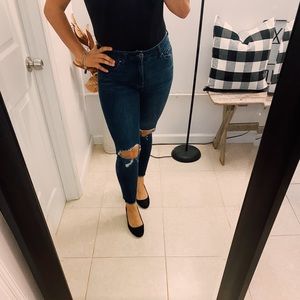 Ripped Knee Skinny Dark Blue Jeans size: 4